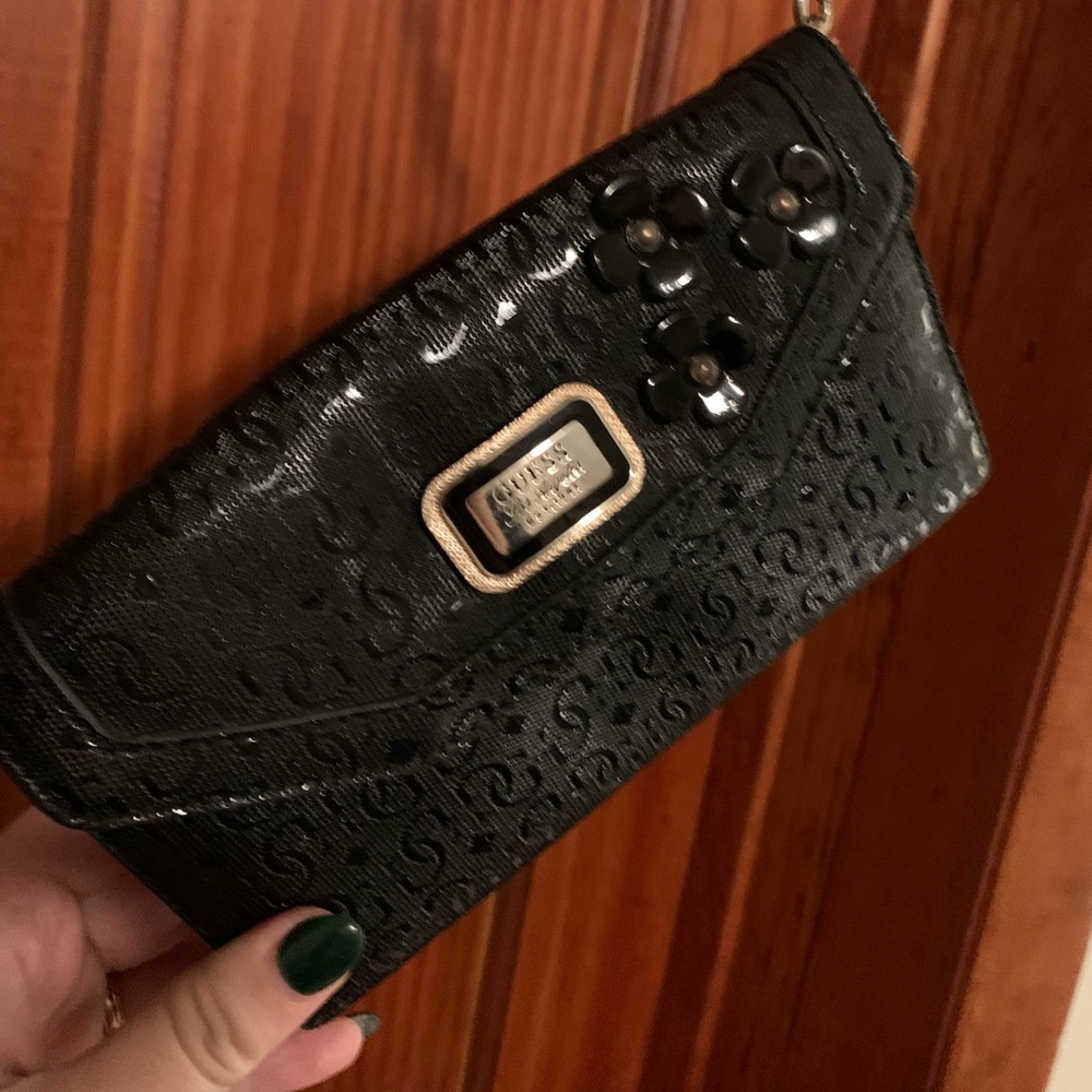 Black Guess Crossbody Wallet